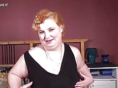 Том сонирхогчдын эмээ нь дуртай хар тоглоом