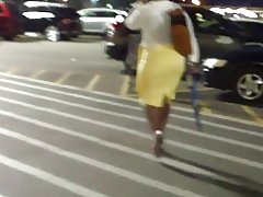 Өргөн хонго, milf хатуу шар юбка..